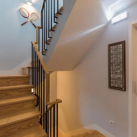 Daire Lapa House - Historic Elegance Meets Modern Comfort